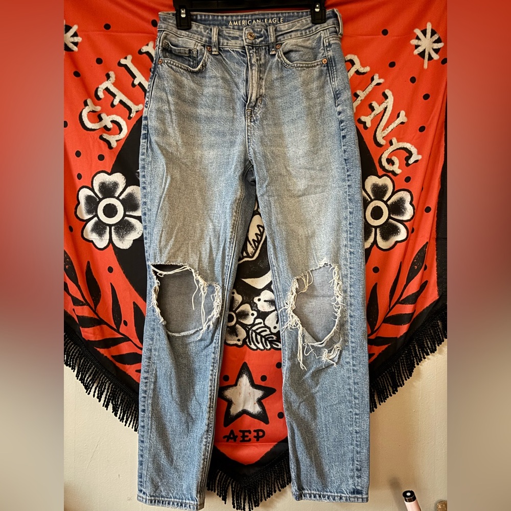 American Eagle Outfitters Women's Light Blue Ripped Straight Leg Jeans